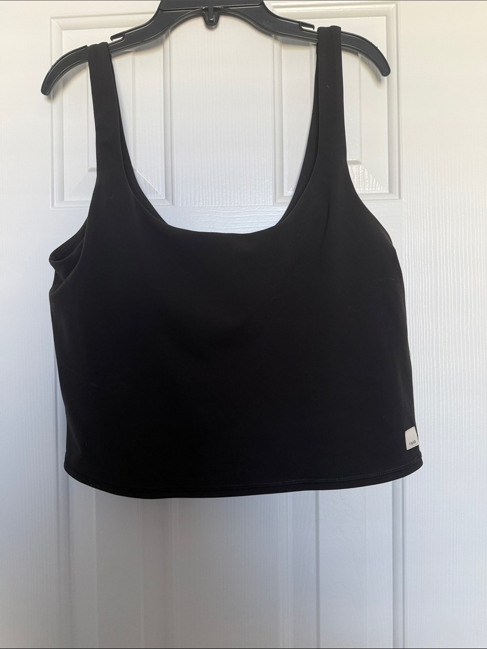 Vuori Daily essential crop tank